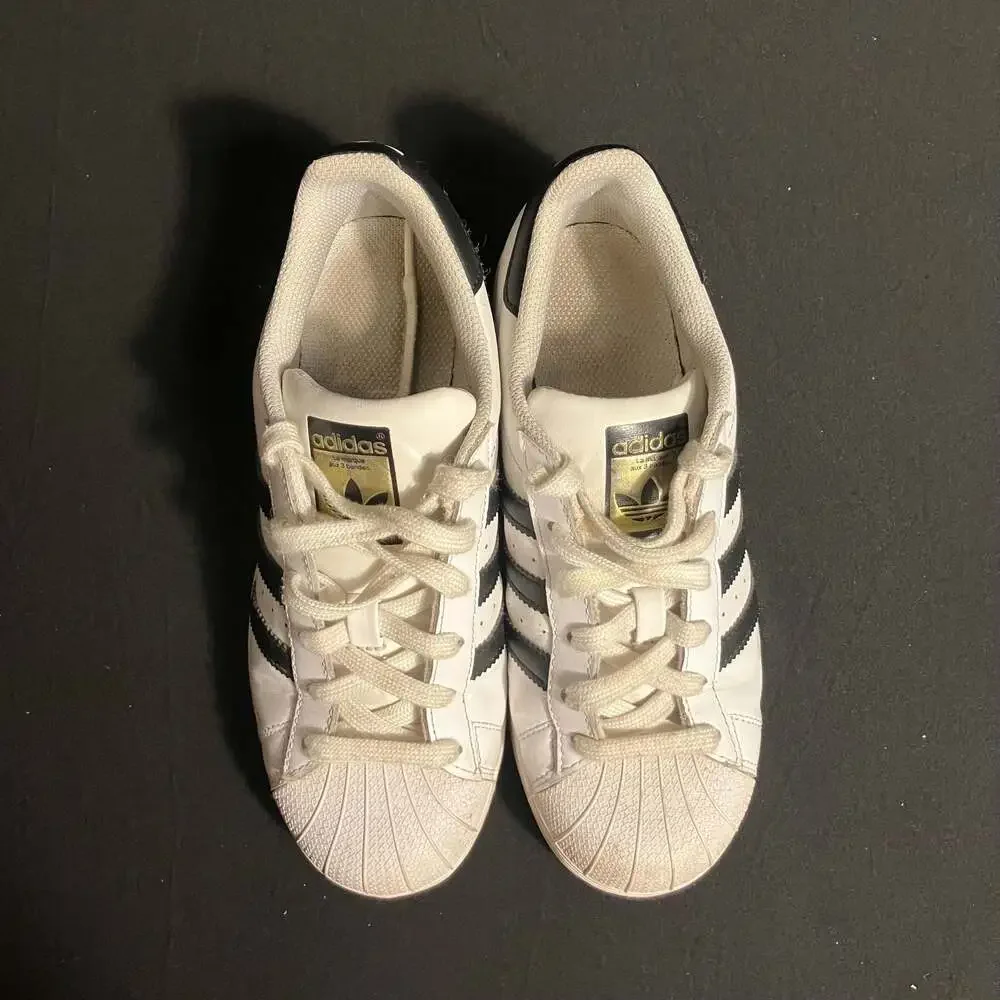 adidas superstar low